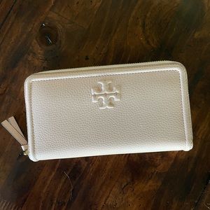 Tory Burch leather wallet